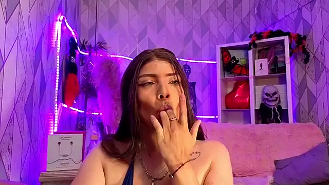 AsheyBaker - stripteasea