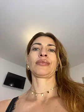 MsGreenEyes - Topless, tease nipples🔥