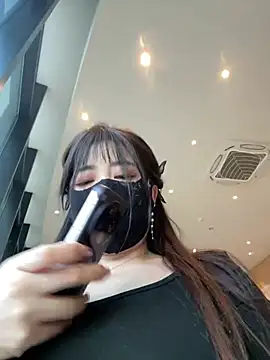 Xiao-mo520 - 美导老师下班兼职，咖啡厅偷玩小粉，刺激，敏感体质易失控，哥哥轻点，完成目标脱一件
