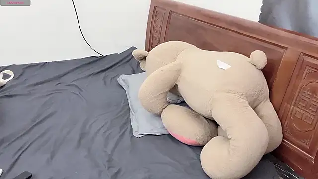 Myvy_vii - show pussy + spank ass*20