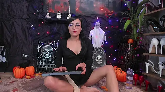 SophieBaker__ - control lush + domi 5 minutes