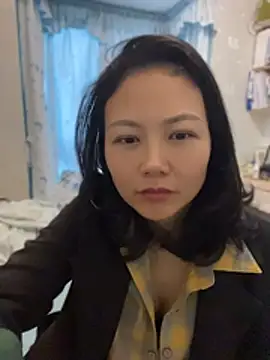 Cucu25671 - 半裸内内里的特写
