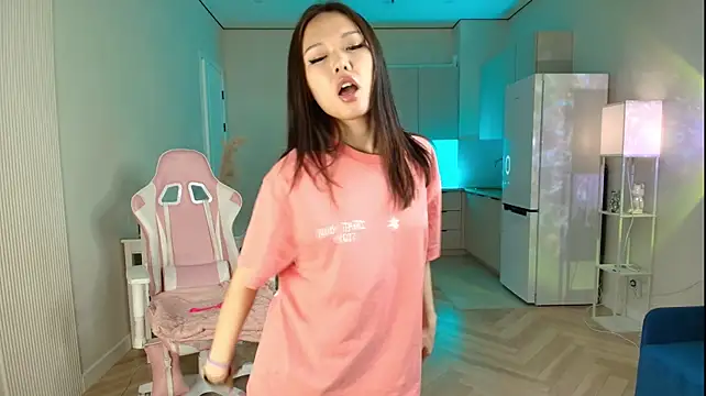 Petitekaya - Cumshow