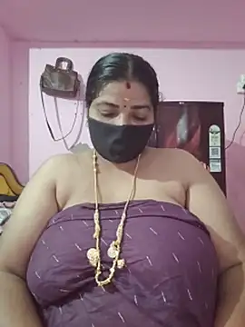 Tamil_lathikaaa - Nude show on dress