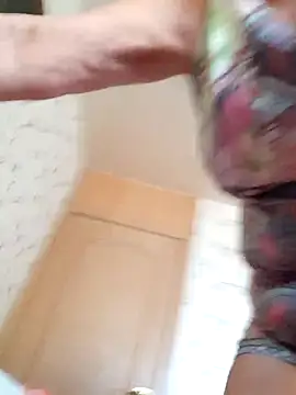 IsabellaBoni - Spank ass×25 and fingers