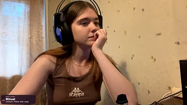 RealMaria - Play with panties straps