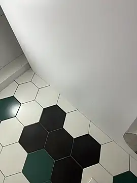 Eveangelll - Squirt in fitting room store