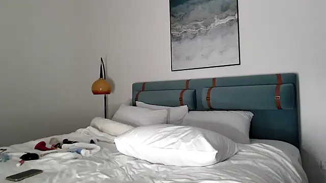 Naomirhoadesx - get naked for stream x