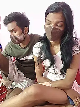 Hotty_couple12 - Boobs show baby 💧