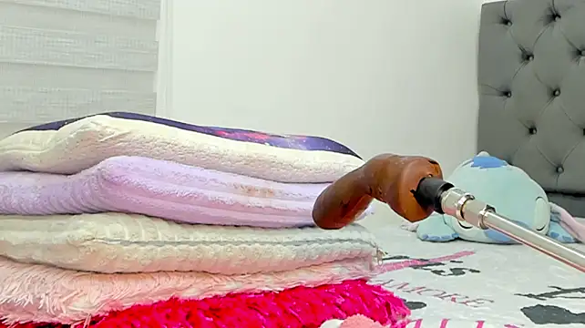Elizabeth_18_ - BIG SQUIRT