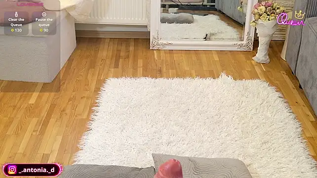Bella_Posh - Happy pussy, happy life!