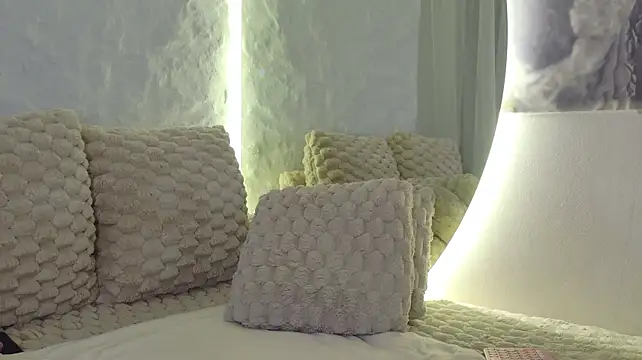 Moniqque - Naughty video for the last tipper