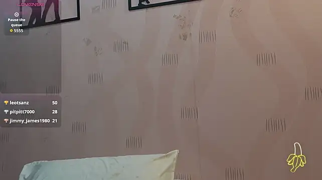 Curvybuffgirllll - RUB PUSSY HARD🤘