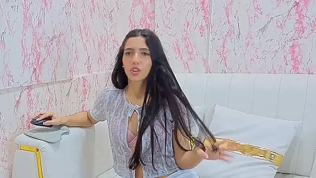 Korina_Nami