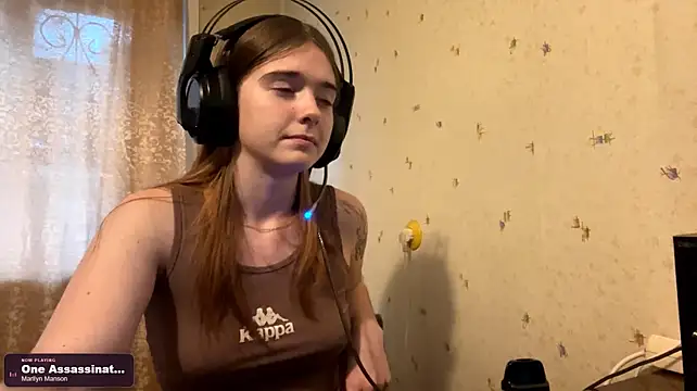 RealMaria - Play with panties straps
