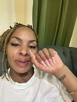 Julixxx22 - Show pussy