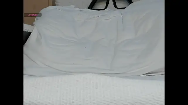 ElunorLIve - spread my pussy
