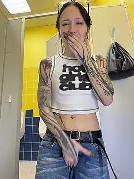 EliteBitch - loud and hard slap ass in panties 🍑