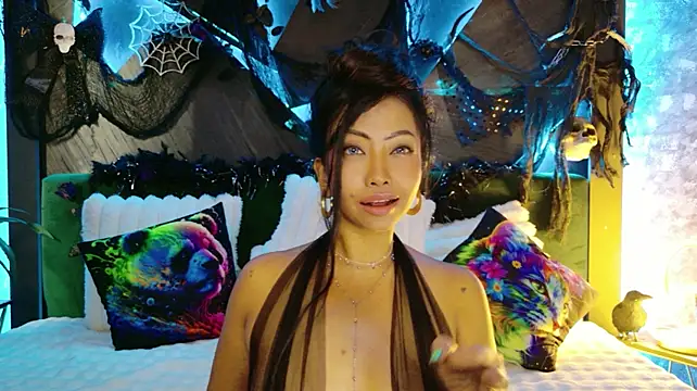 ElyaQuinn - Make Elya Wet!