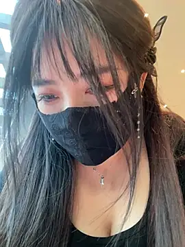 Xiao-mo520 - 美导老师下班兼职，咖啡厅偷玩小粉，刺激，敏感体质易失控，哥哥轻点，完成目标脱一件
