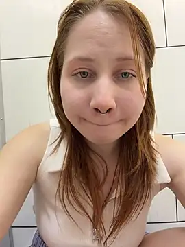 SlavicCandy - flash pussy in public mens WC