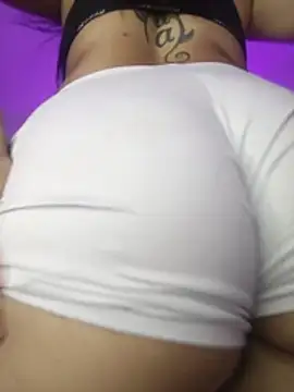 Laura_22x - suck dildo