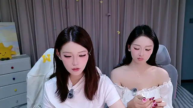 Yiyilailai - 请吃爱心蛋糕🍰