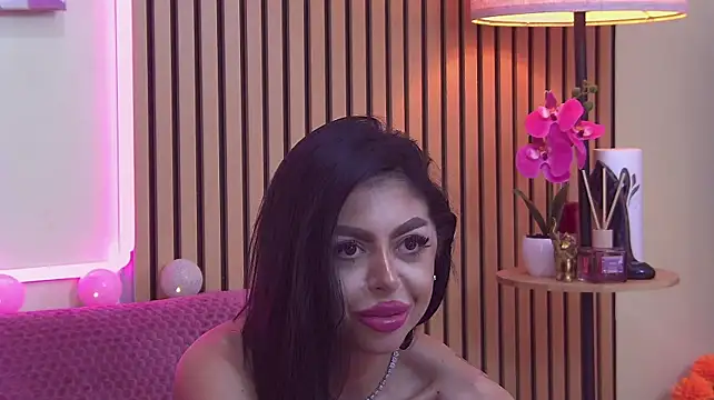 Ava_Noah - Looking sweet but thinking nasty