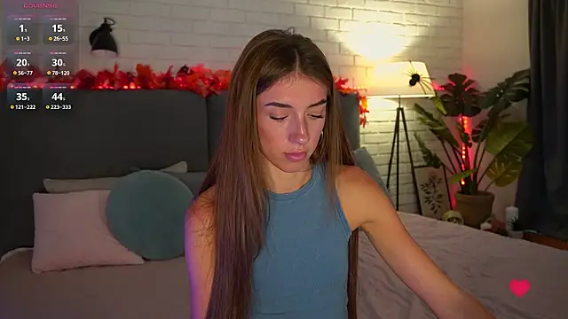 SweetVikki - strip