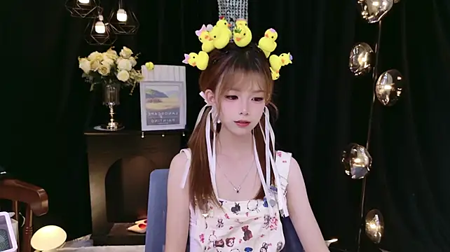 Nuo-Nuo-111 - 大象转10圈走直线