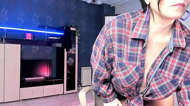 Lucky_Milf - kiss