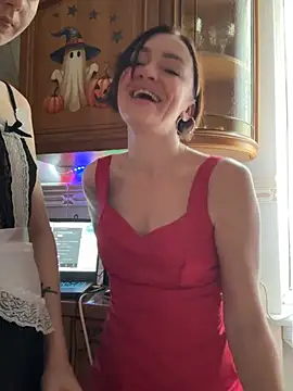 CherryBombs- - HOT KISS WITH MAID