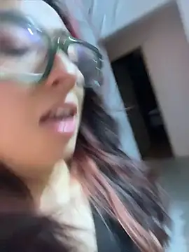 FoxyLauren - TAKE OFF YOUR BLOUSE AND PINCH YOUR NIPP