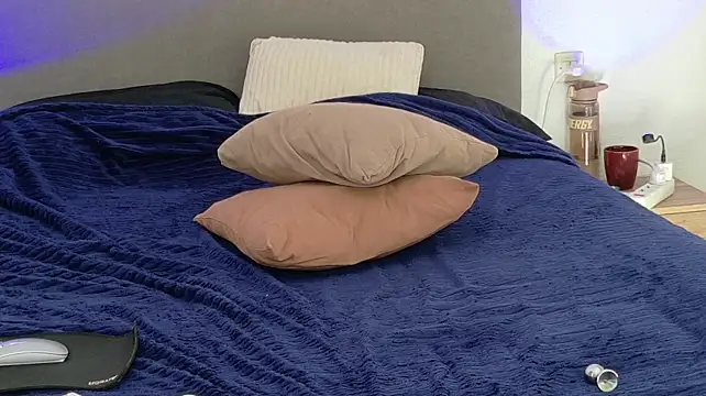 Kiralimme_ - Play with anal plug