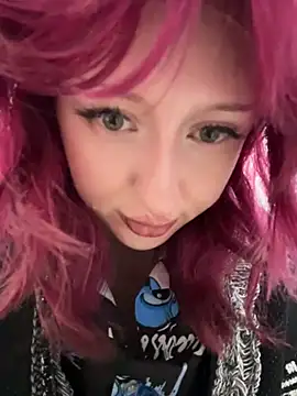 RonnieKiss - Suck tits