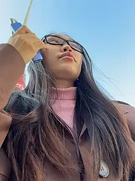 Trytomakememoam - BUZZ ME WHILE I WALK