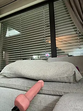 Bella-Tight