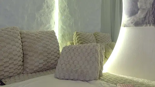 Moniqque - Naughty video for the last tipper