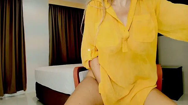 Mia_kai - FREE OF @mia-kai