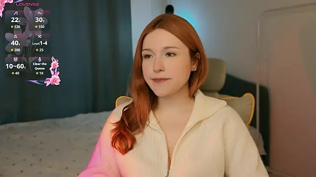 Flaremoon - pose on my bed~
