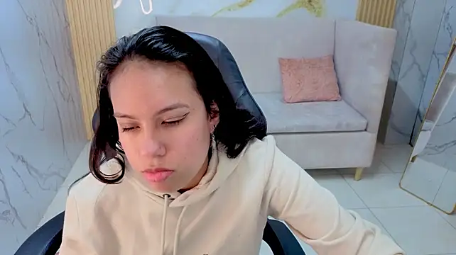Luana_s - full naked