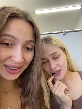 Coconut_milk - Mandy massage boobs Kate under top