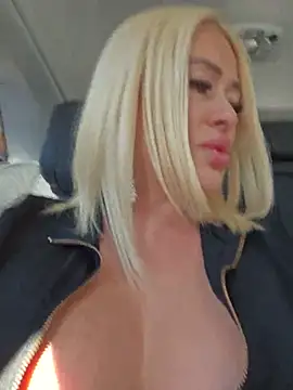 MILFBARBY - Make me squirt in public place