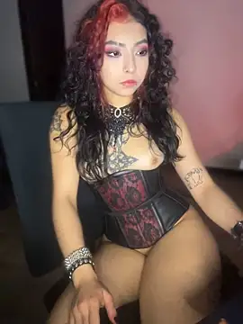 _g0thiccwitch_ - Fingering on the floor naked