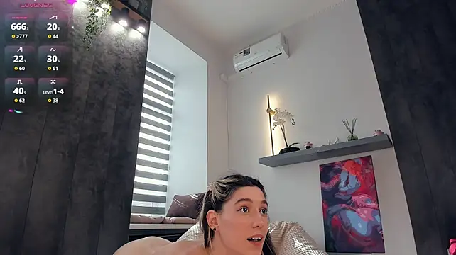 AntonettaTarring - ride on my domi close to cam