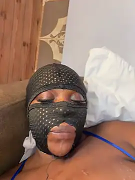 Kendra-rose - Ride dildo doggy and squirt