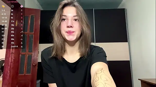 JoyceAlmanza - Show my tongue. ❤️:3