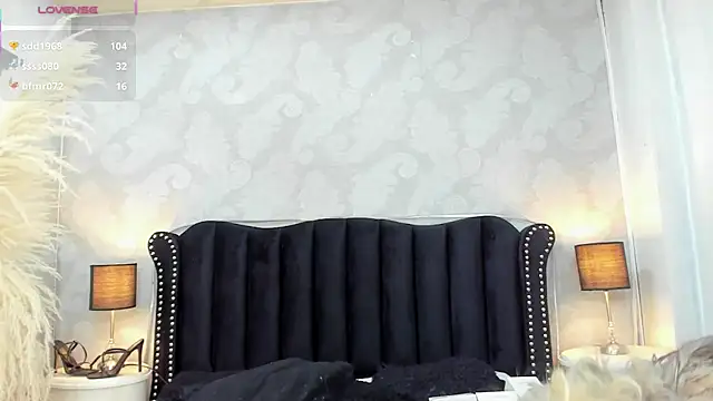 ViictoriaGrey - NAKED AND SEXY DANCE (TWERKING)😈🔥💃💦