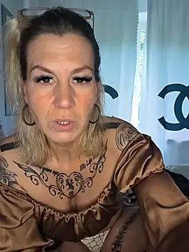 RoxyVale - Blow job with my Fingers for 1 min🍆