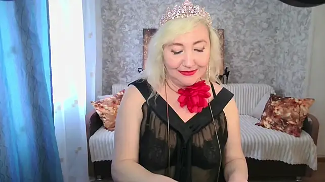 LadyKriss - sexy pose on the sofa